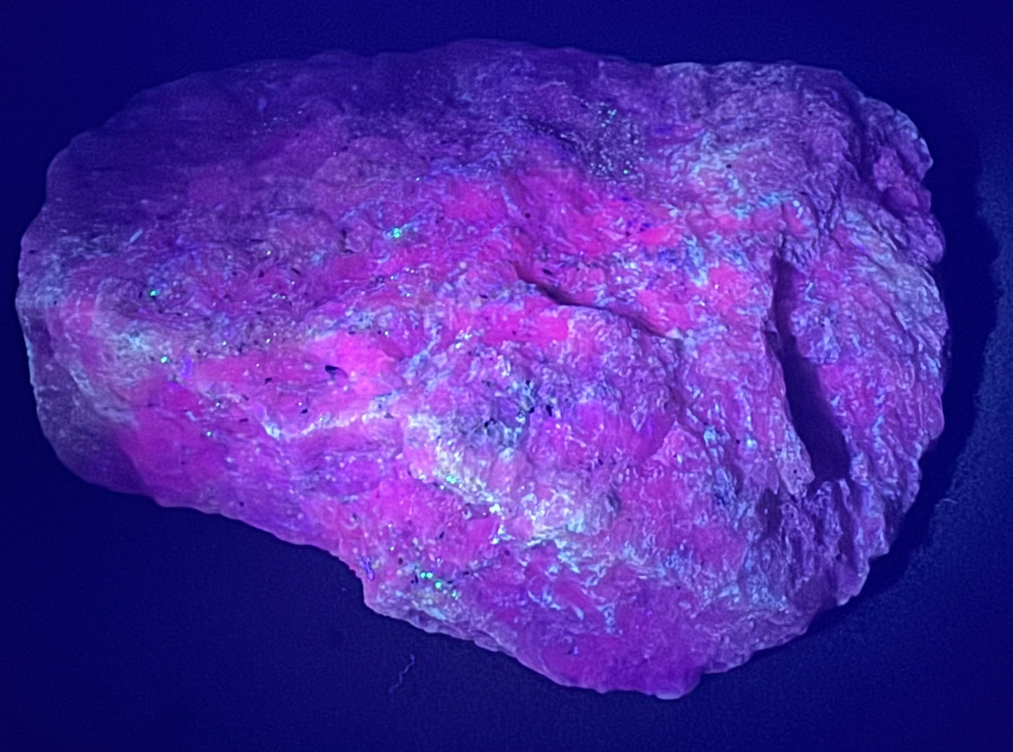 O19 - Chondrodite  from Long Lake Zinc, Canada